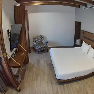 https://el-capricho-hotel-boutique.hotelspuebla.com